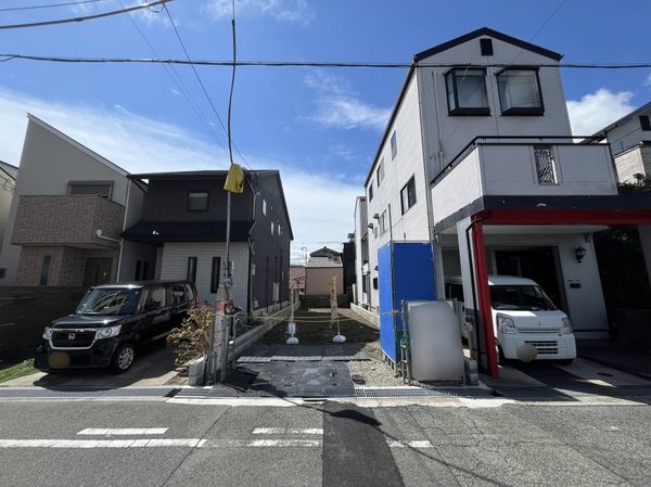 尼崎市立花町１丁目　新築一戸建て　２期　１号棟