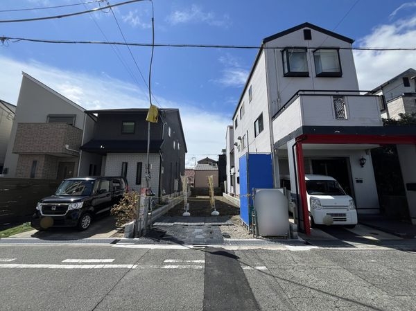 尼崎市立花町１丁目　新築一戸建て　２期　１号棟