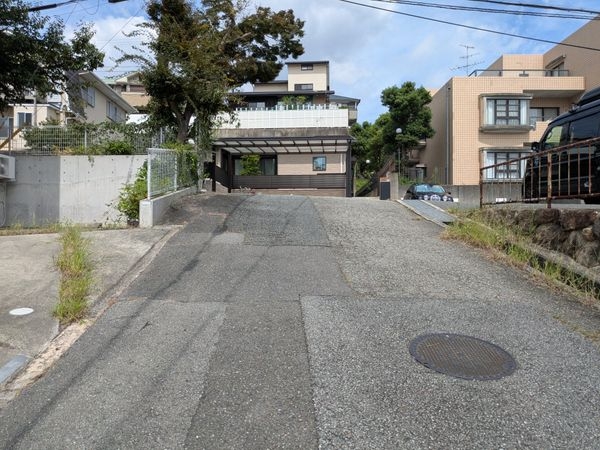 宝塚市雲雀丘１丁目の中古一戸建て