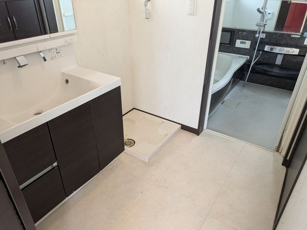 宝塚市雲雀丘１丁目の中古一戸建て