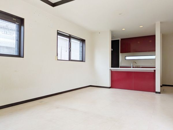 宝塚市雲雀丘１丁目の中古一戸建て