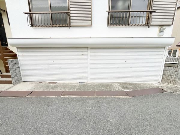 西宮市小曽根町３丁目の中古一戸建て