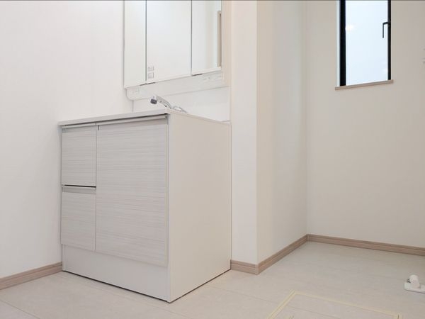 宝塚市末成町　新築一戸建て　全１区画