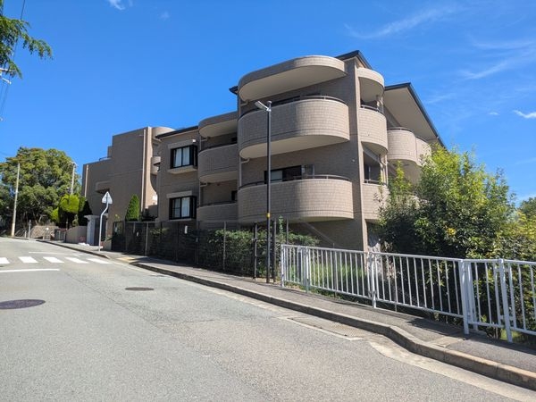 ステイツ逆瀬川・宝梅 中古マンション