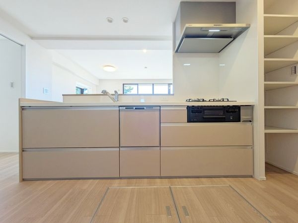 ステイツ逆瀬川・宝梅　中古マンション