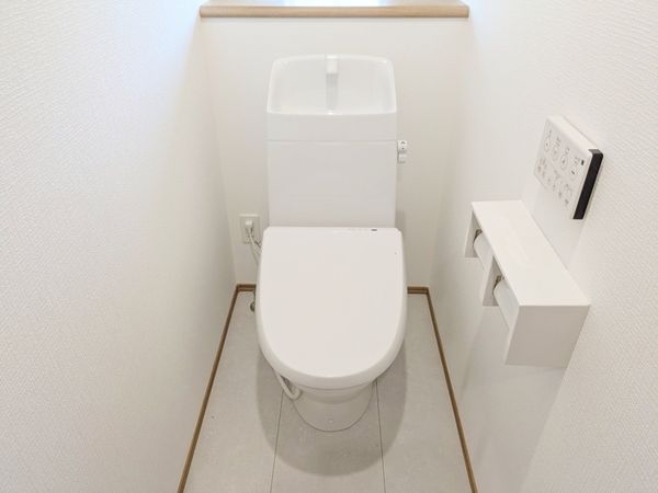西宮市一ケ谷町　新築一戸建て　B号棟