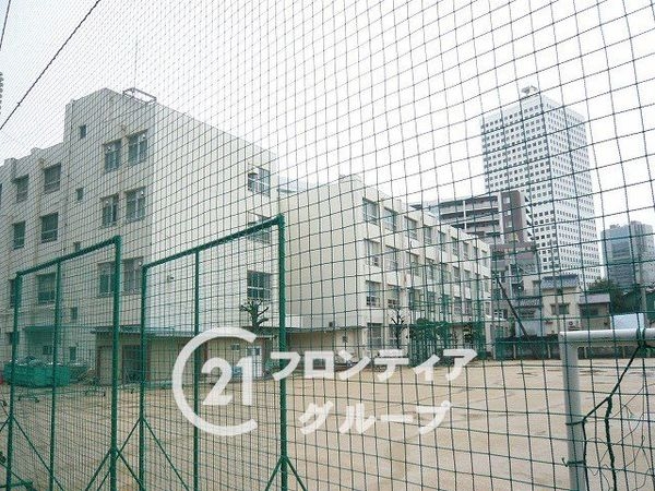大阪福島タワー　中古マンション(大阪市立下福島中学校)