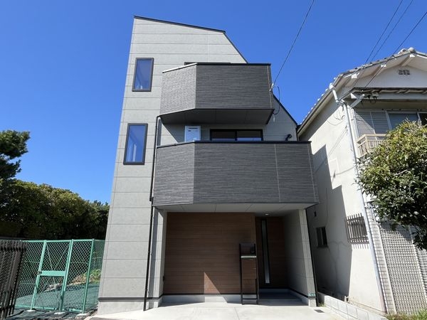 西宮市浜甲子園１丁目　中古一戸建て