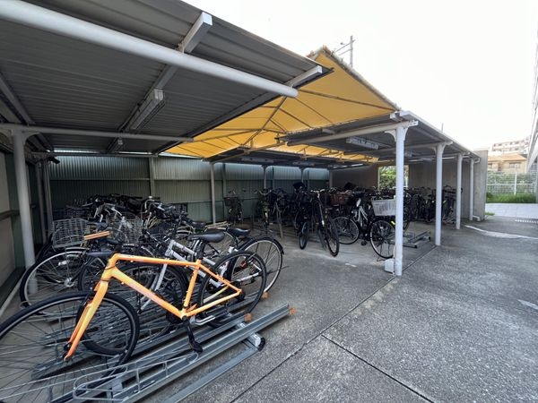 アズ・ワン、リッシュ　中古マンション