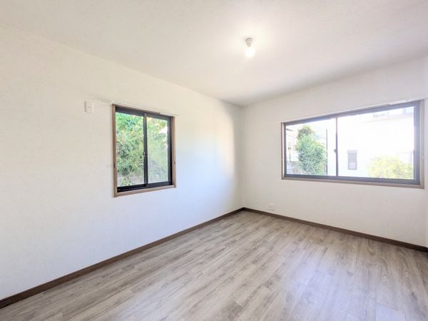 宝塚市逆瀬台６丁目の中古一戸建て