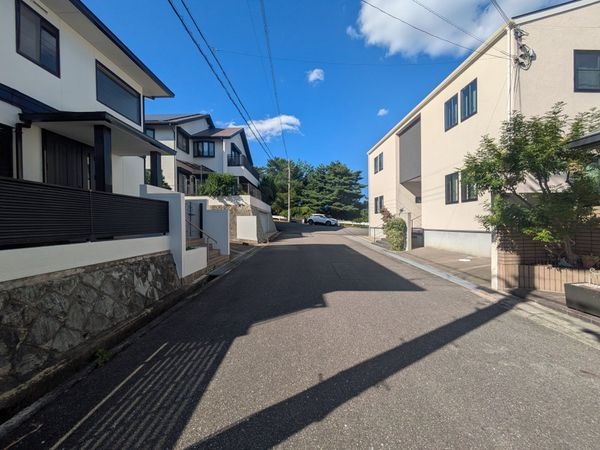 宝塚市逆瀬台６丁目の中古一戸建て