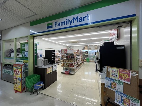 尼崎市富松町４丁目　新築一戸建て　第２　全１区画(ファミリーマート近畿中央病院店)