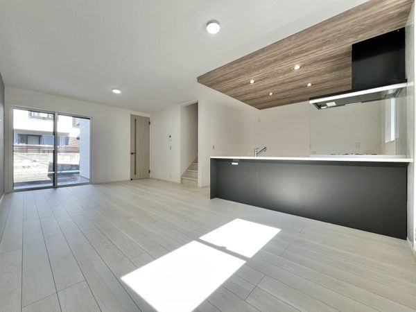 尼崎市富松町４丁目　新築一戸建て　第２　全１区画
