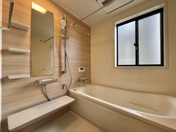 西宮市松並町　中古一戸建て
