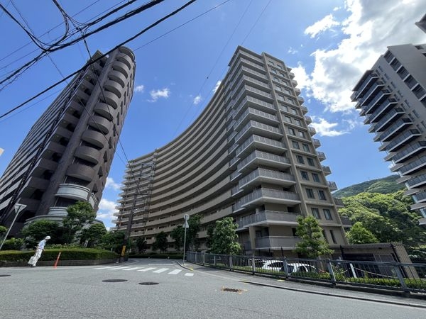 リーデンススクエア宝塚リバージュ　中古マンション