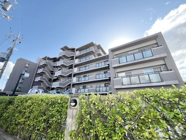 宝塚南雲雀丘ガーデンハウス　中古マンション