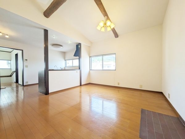 芦屋市東山町の中古一戸建て