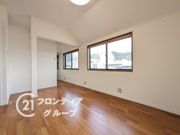 芦屋市東山町の中古一戸建て