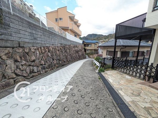 芦屋市東山町の中古一戸建て