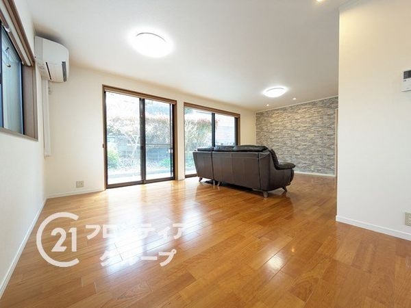 芦屋市東山町の中古一戸建て