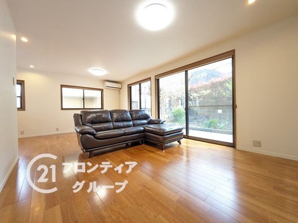 芦屋市東山町の中古一戸建て