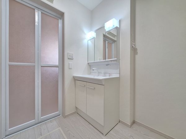 守山市下之郷１丁目　新築一戸建て　１期　２号棟