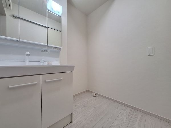 守山市下之郷１丁目　新築一戸建て　１期　２号棟