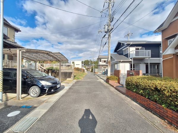 栗東市下戸山の中古一戸建て
