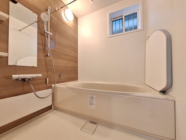 守山市浮気町　新築一戸建て　４期　5号地