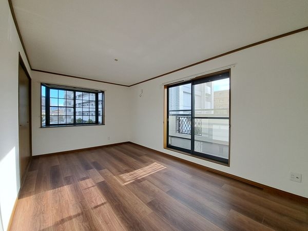 草津市西渋川１丁目の中古一戸建て