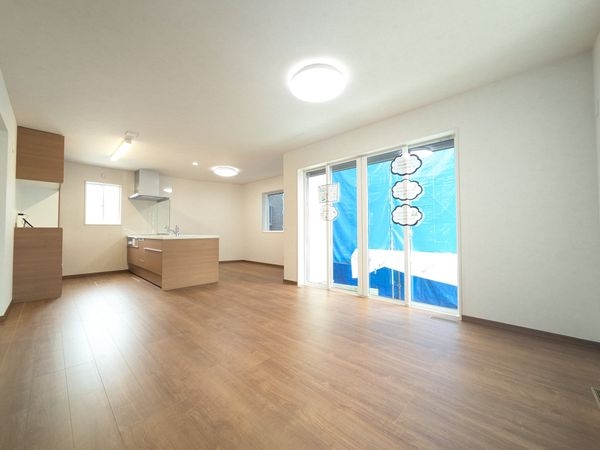 大津市下阪本２丁目　新築一戸建て　１期　６－１号棟