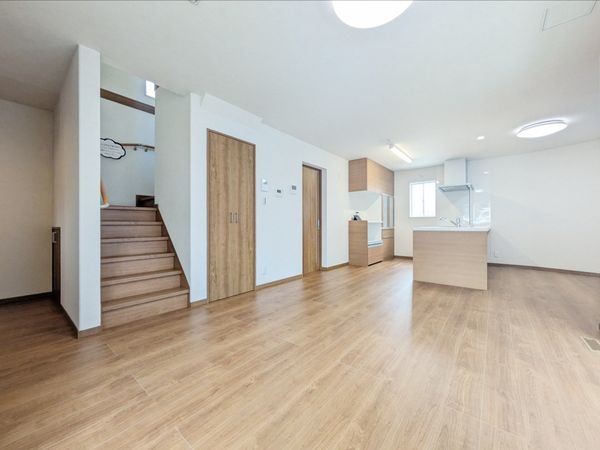 大津市下阪本２丁目　新築一戸建て　１期　６－１号棟