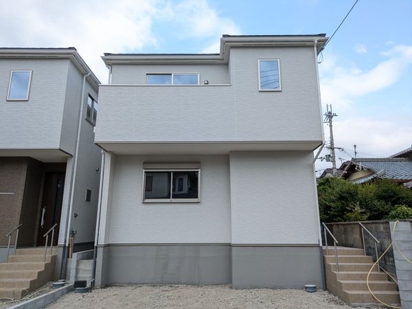 大津市桜野町１丁目　新築一戸建て　２号地