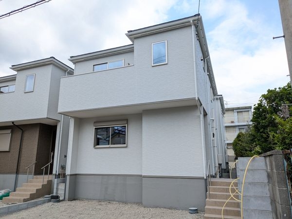 大津市桜野町１丁目　新築一戸建て　２号地