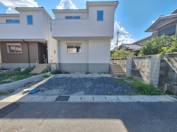 大津市桜野町１丁目　新築一戸建て　２号地