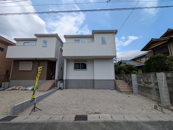 大津市桜野町１丁目　新築一戸建て　２号地