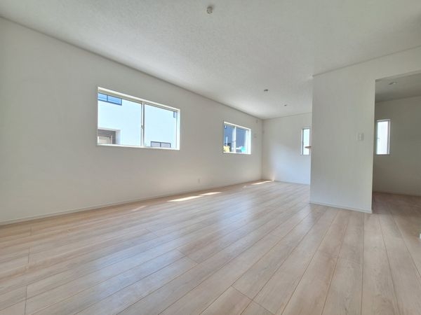 大津市雄琴５丁目　新築一戸建て　第２２　１期　１０号棟