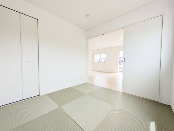 大津市雄琴５丁目　新築一戸建て　第２２　１期　４号棟