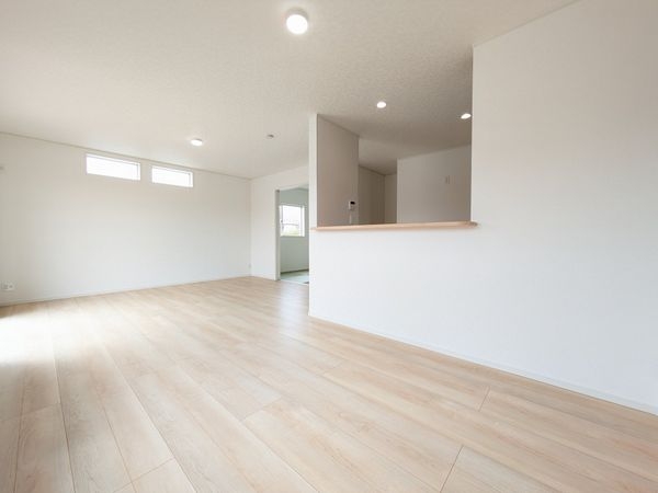 大津市雄琴５丁目　新築一戸建て　第２２　１期　４号棟