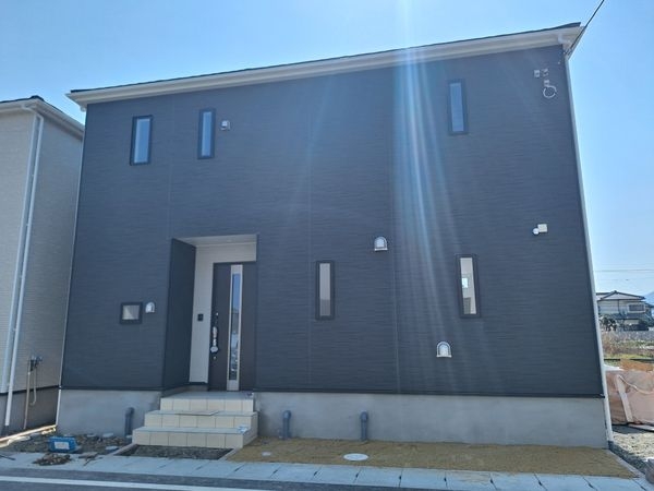 大津市雄琴５丁目　新築一戸建て　第２２　１期　６号棟