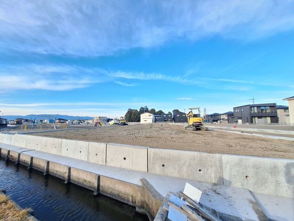 守山市小島町字塚生　新築一戸建て