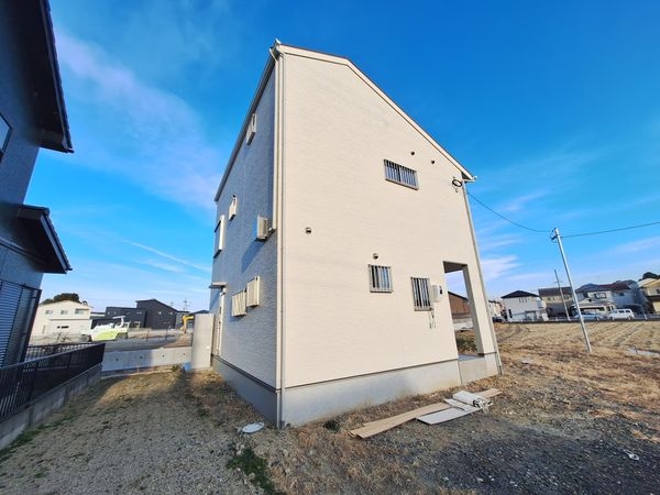 守山市小島町字塚生　新築一戸建て