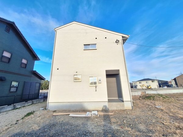 守山市小島町字塚生　新築一戸建て