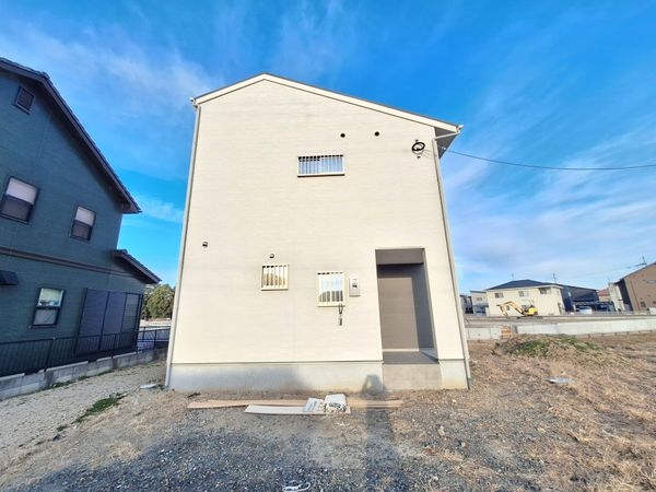 守山市小島町字塚生　新築一戸建て