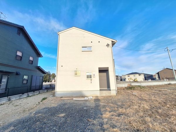 守山市小島町字塚生　新築一戸建て