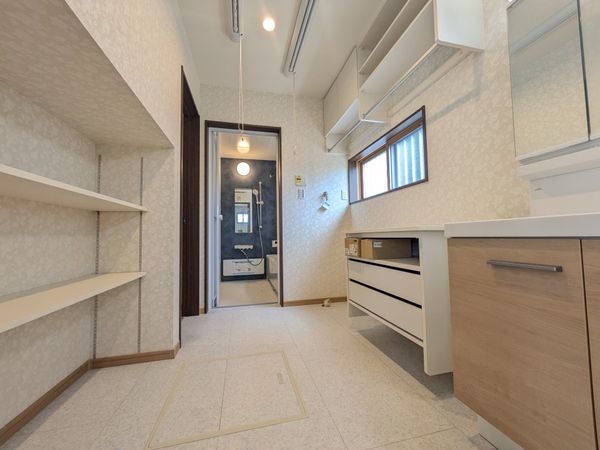 守山市小島町の中古一戸建て