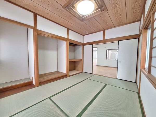 大津市里３丁目の中古一戸建て
