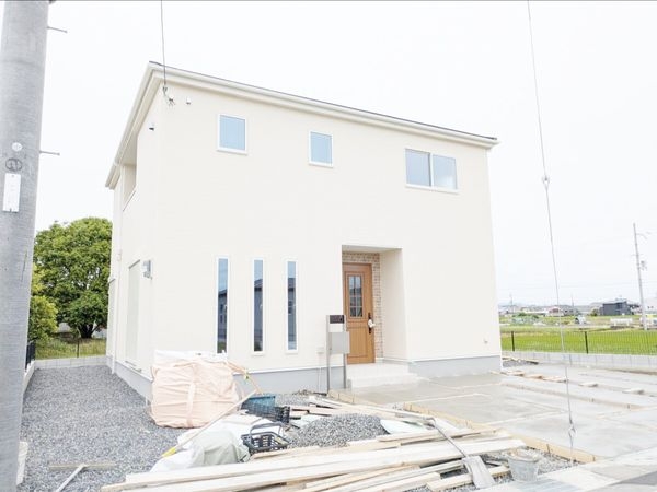守山市小島町　新築一戸建て　５期　２号棟