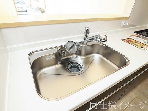 大津市茶戸町　新築一戸建て　１号棟