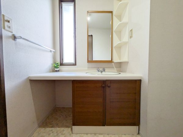 守山市石田町の中古一戸建て